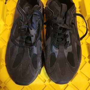 Reebok Men's Black Sneakers